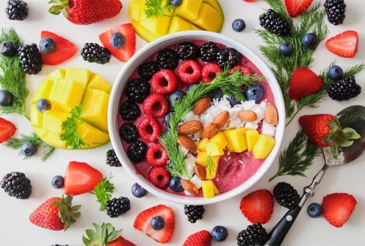 减肥餐的晚餐一般吃什么,减肥少吃或不吃哪些食物