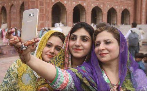 巴基斯坦一夫娶多妻,巴基斯坦女孩喜欢嫁给中国人吗