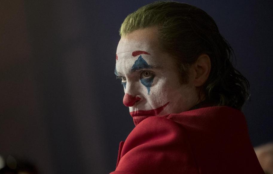 小丑这个角色到底因为什么而存在,小丑本来就如同恶魔一般吗