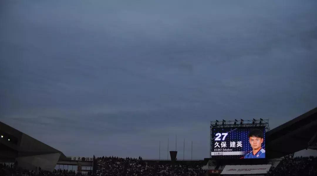 久保建英连过皇马三人,西甲年少成名的拉玛西亚青训代表