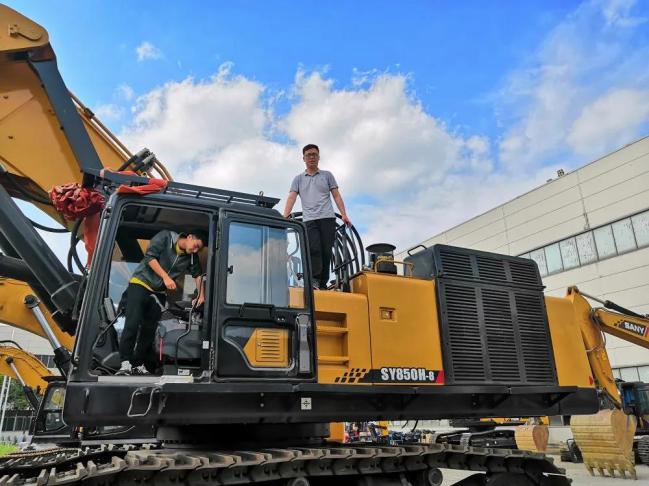 武汉博士身患脑瘤,坚持在病房做研究,成果打破国外垄断,如今获全国表彰!