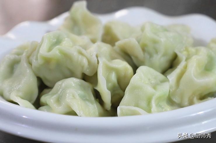 做西葫芦鸡蛋馅饺子的视频,怎样制作西葫芦鸡蛋馅饺子