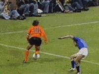 足坛退役最晚的人,足坛现役老将球员排名前十