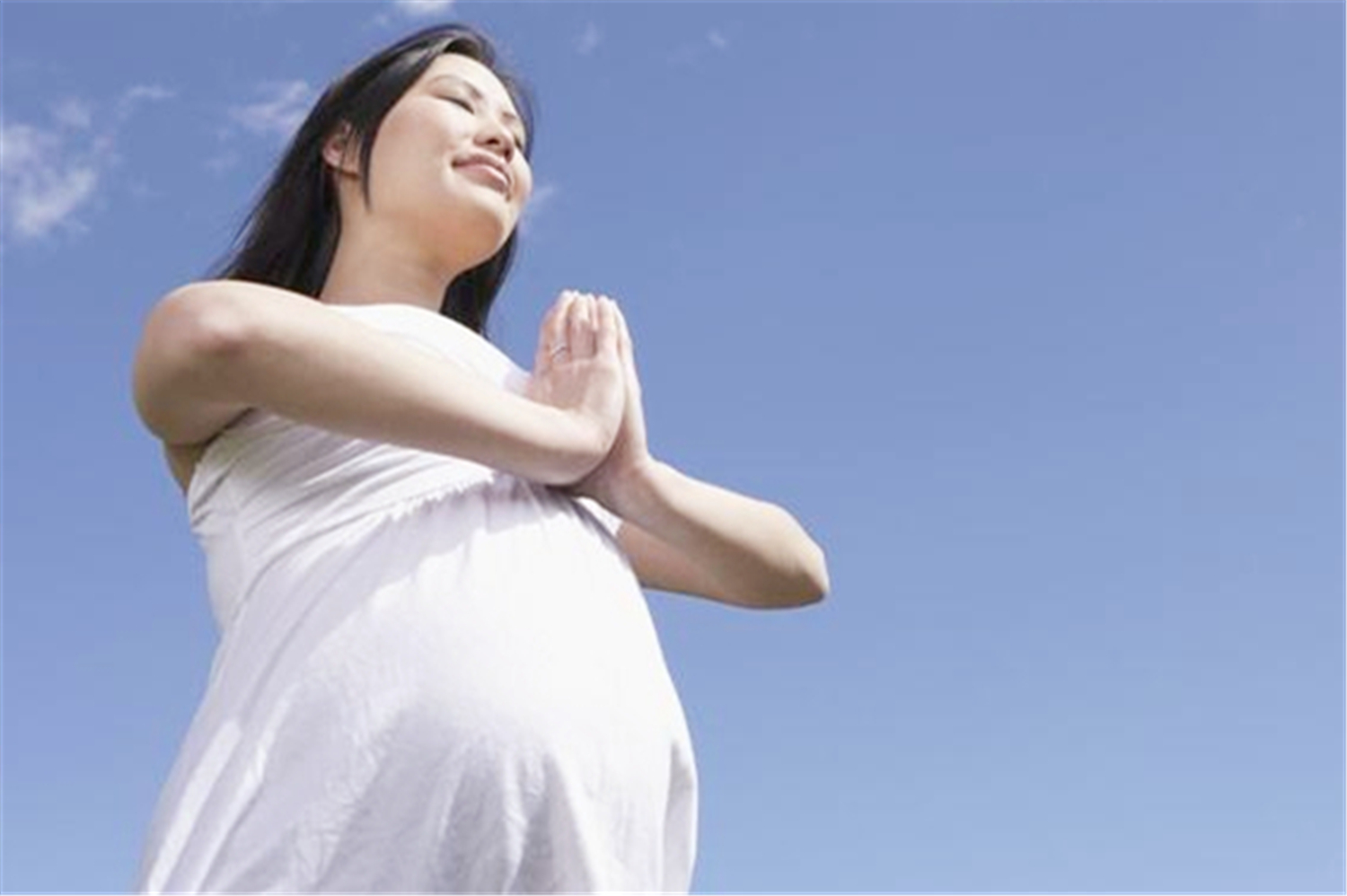 孕晚期左侧睡觉胎动频繁怎么回事,孕晚期左侧睡胎儿胎动频繁怎么办