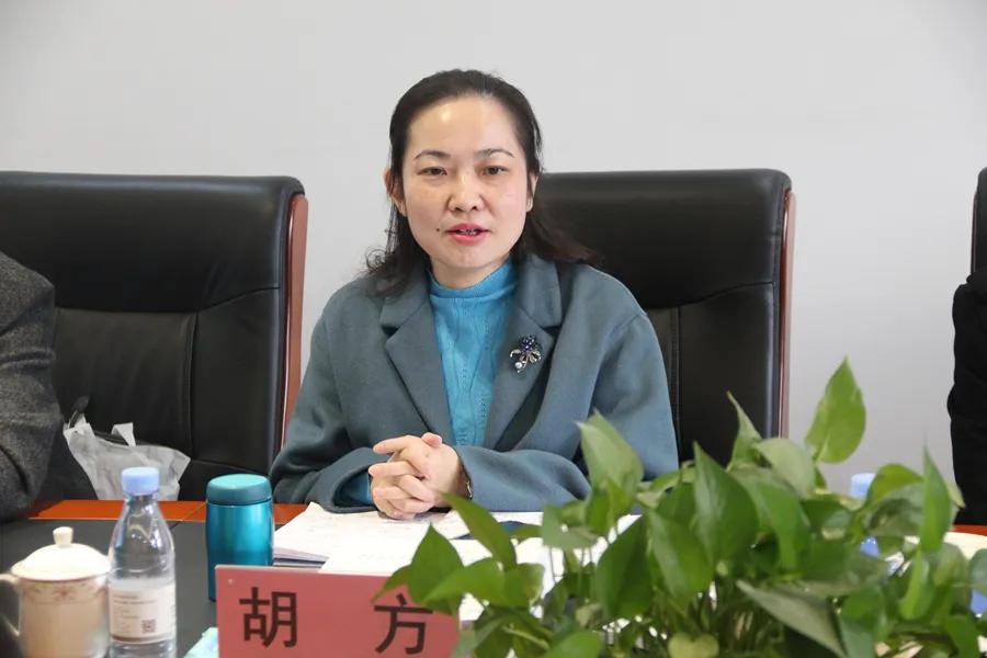 重庆评估院、西南大学等专家组成员莅临重庆市六十五中学调研