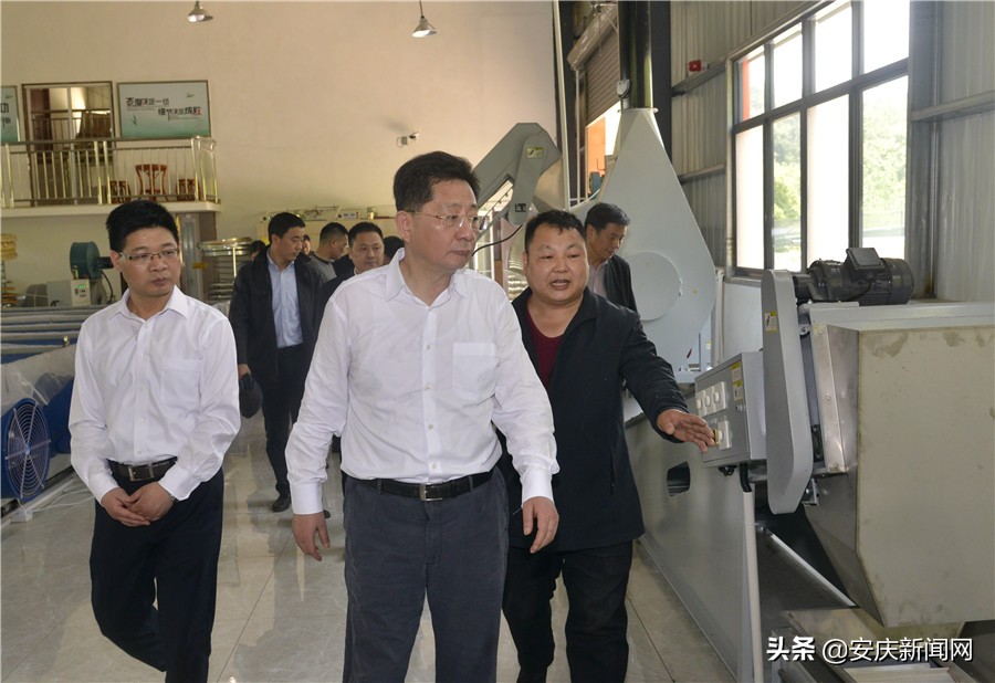 全面建成小康社会一个也不能掉队,全面小康一个不能少