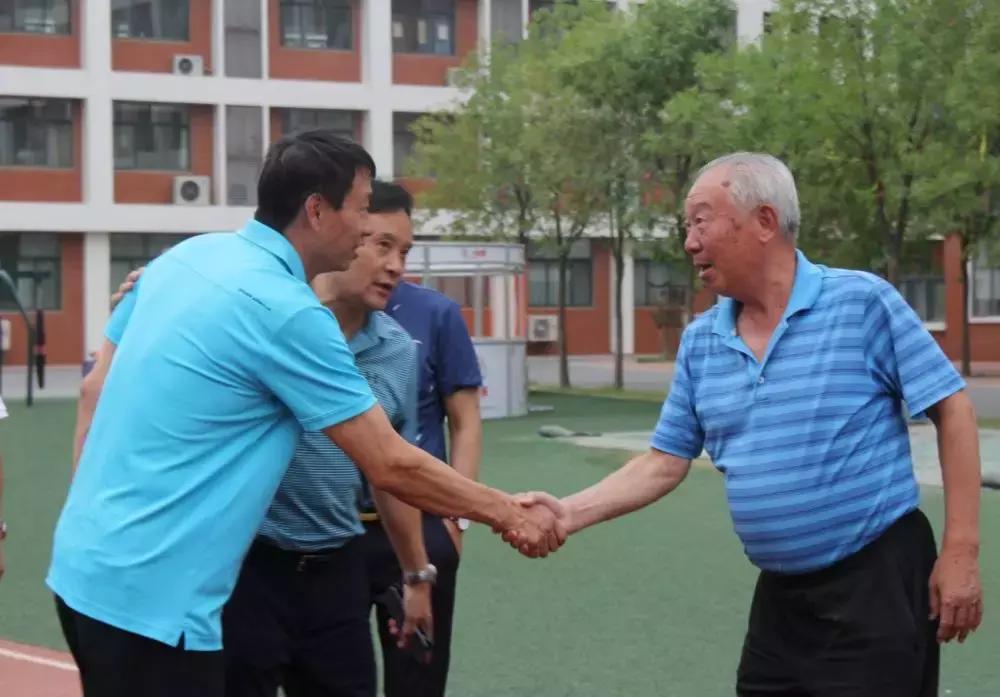 中国媒体团考察,探访全国足球特色学校