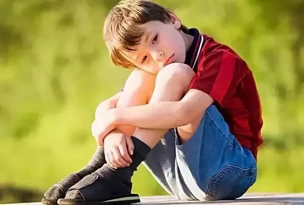 家长课堂---帮孩子走出孤僻不合群的困境