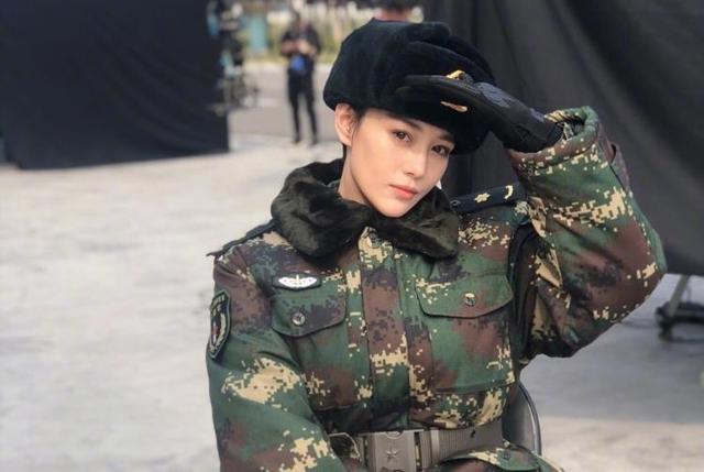 又被骗？张馨予网购消毒液收到空瓶，化身“柯南”分析骗人动机