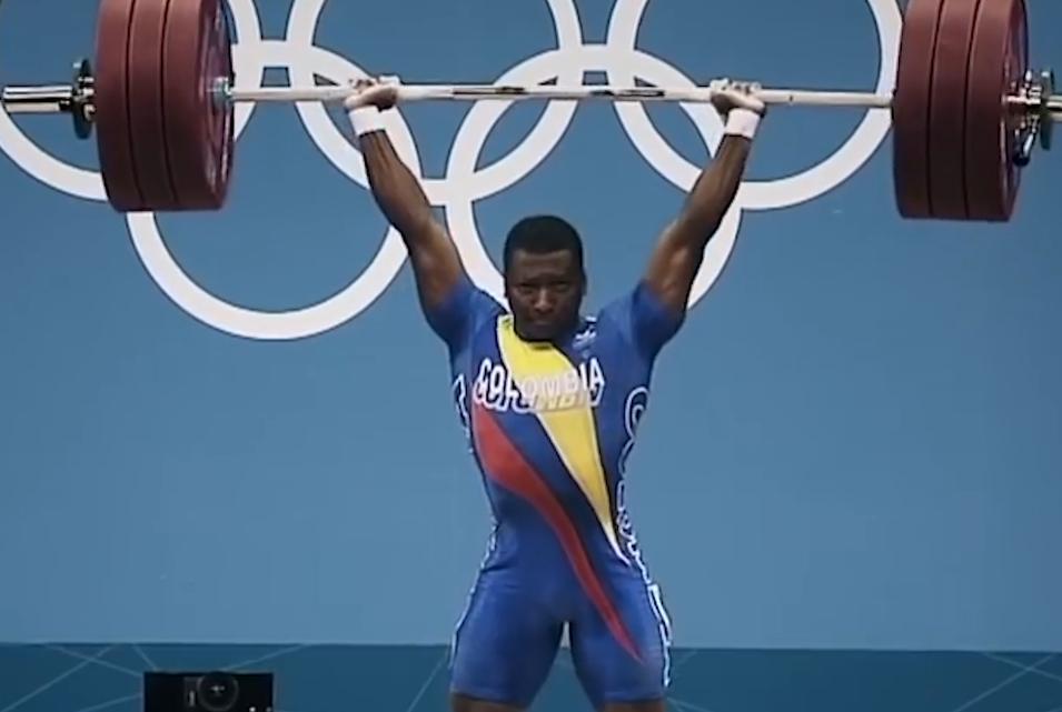 举重感动到哭的视频,举重运动员哭