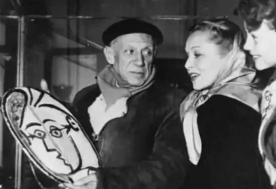 艺术家之间的爱情,艺术家疯狂的爱情