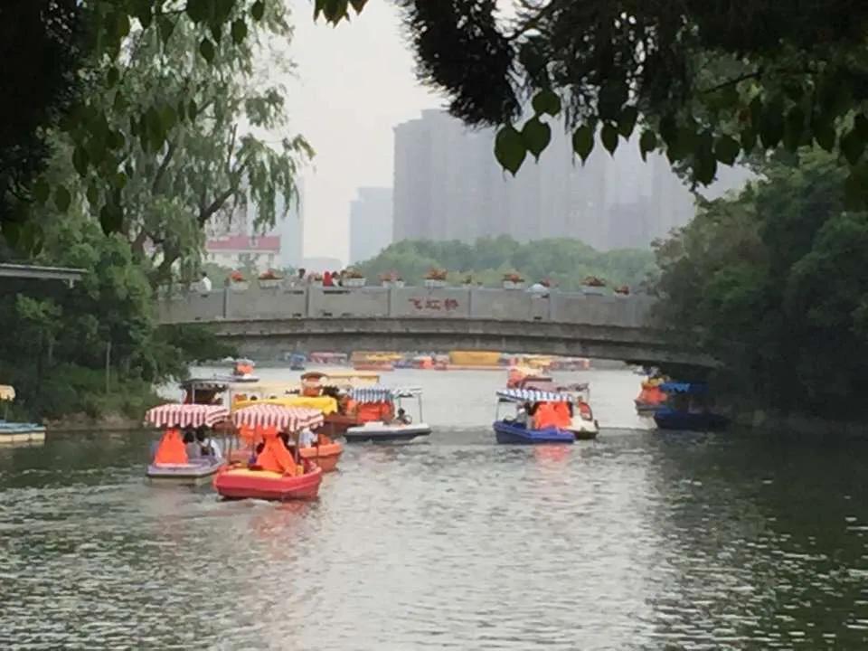 上海长风公园海洋世界,上海长风公园2号门地址