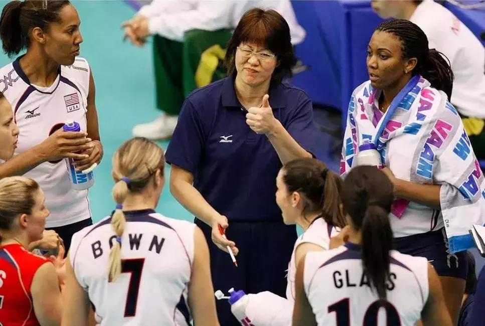 中国女排世界杯十一连胜卫冕赛事,中国女排卫冕世界杯十连胜张常宁