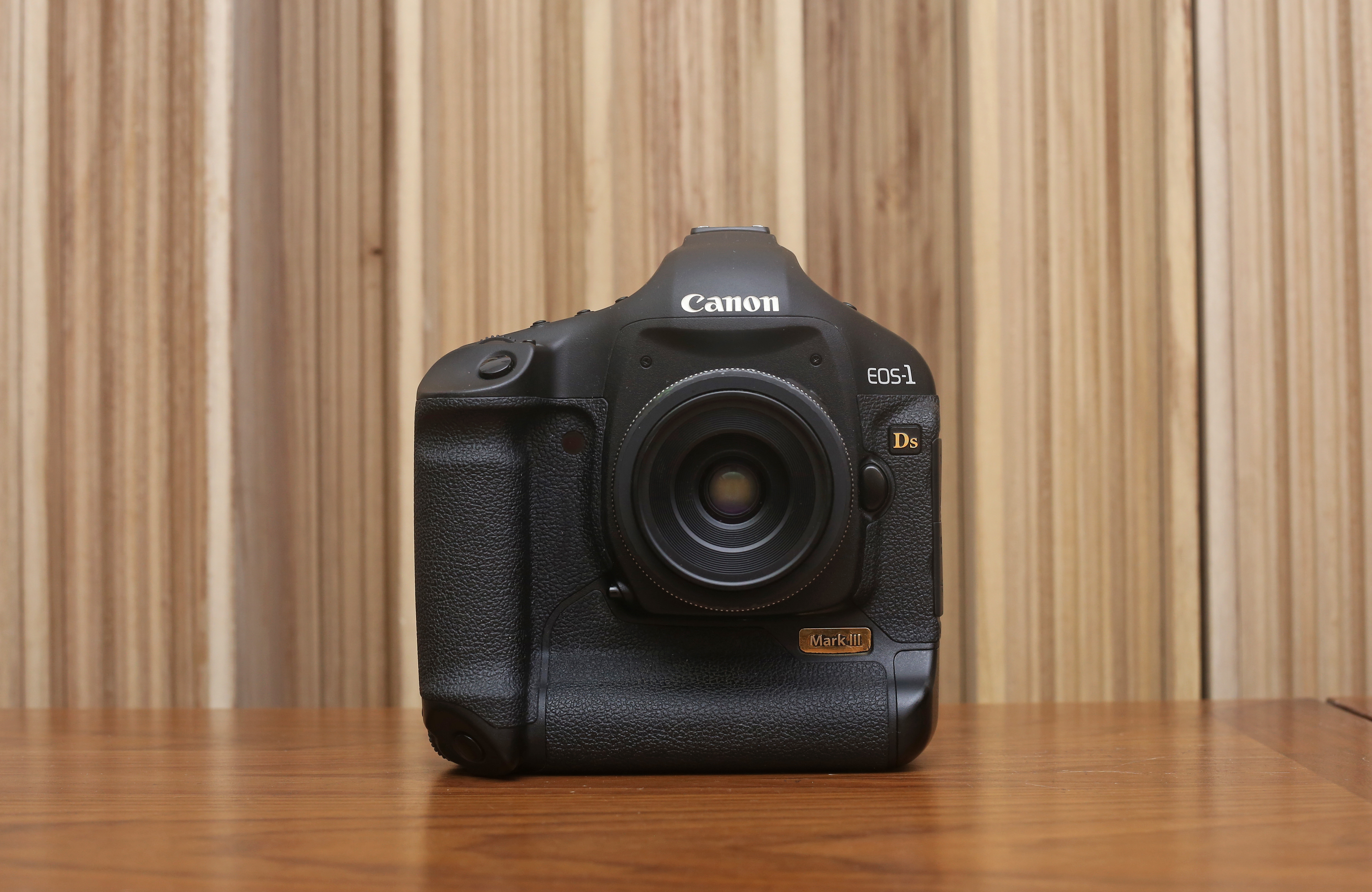 佳能1dsmark3还值得买吗,ds时代