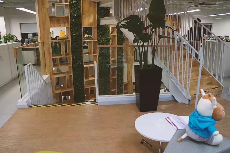 基本工资低于5000,基本工资不到4000