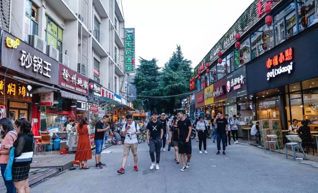 中国最好的大学食堂排名,南京高校餐厅哪家好