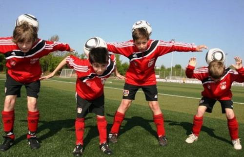 拜仁8000万后卫生涯迎来重大转折,拜仁惨遭惨案