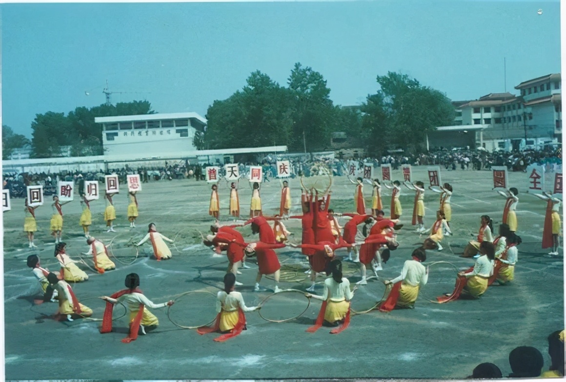 还有多少新沂人记得当初的“世纪广场”，如今处境让人感叹...