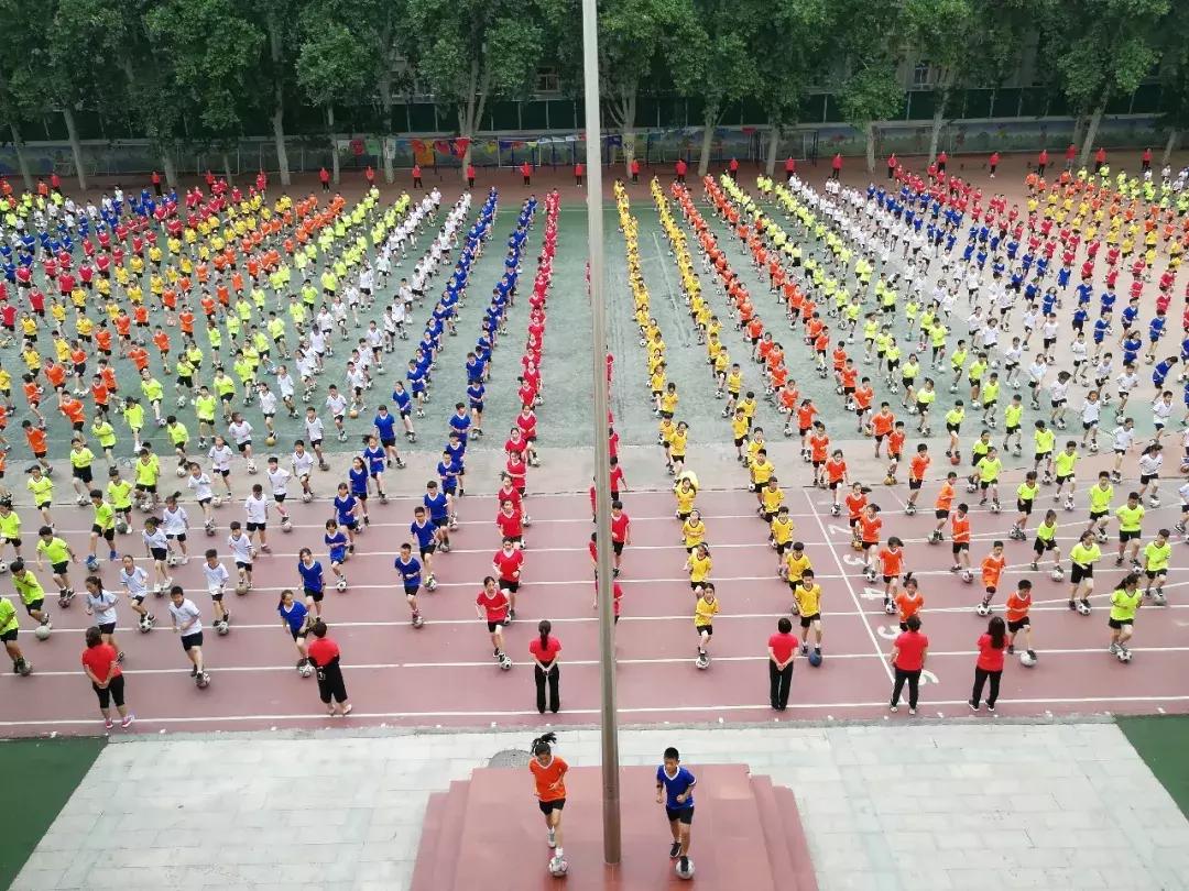 中国青少年足球联赛河南实验,央视记者探访河南学校