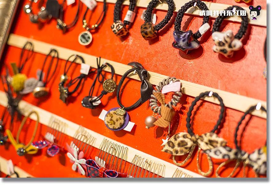 小情侣闺蜜居然在小屋鼓捣一下午，弄出了这个？