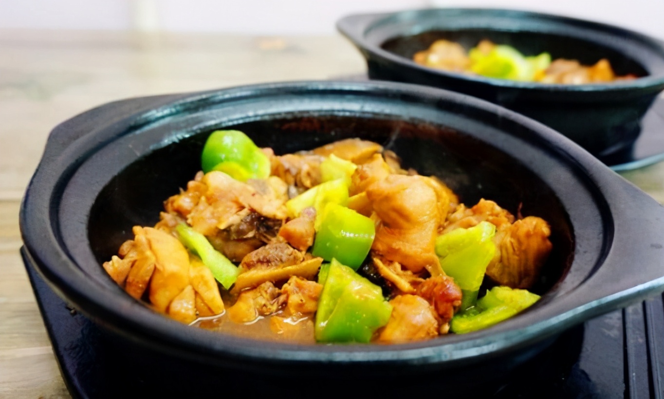 黄焖鸡最受欢迎的菜品,黄焖鸡为什么受欢迎