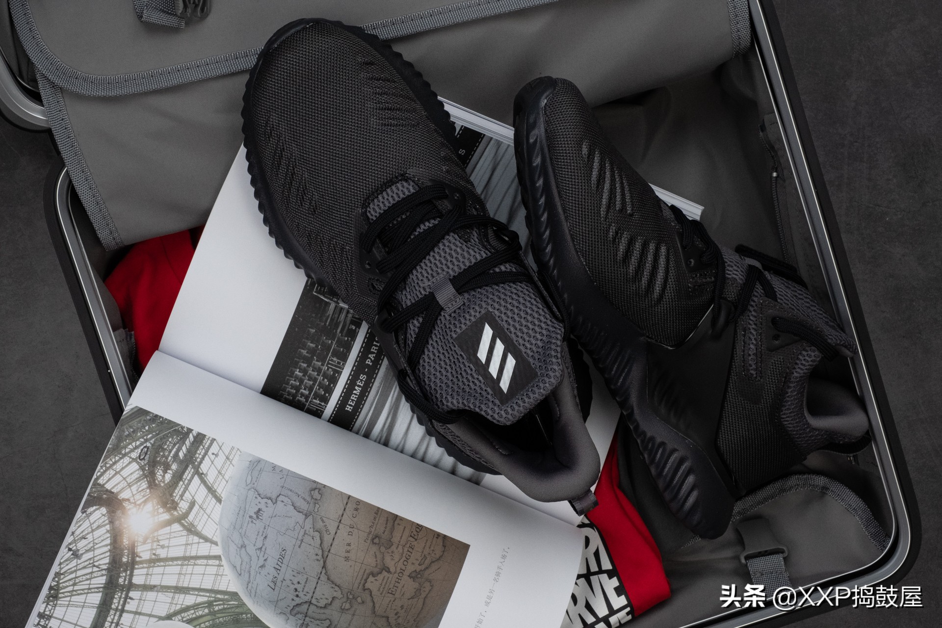 钛镁合金旅行箱,京东京造旅行箱的东西质量怎么样