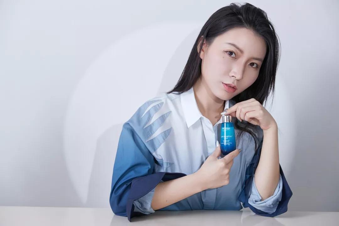 首次尝试欧洲女孩的最爱精华，用过后，手里的精华突然不香了