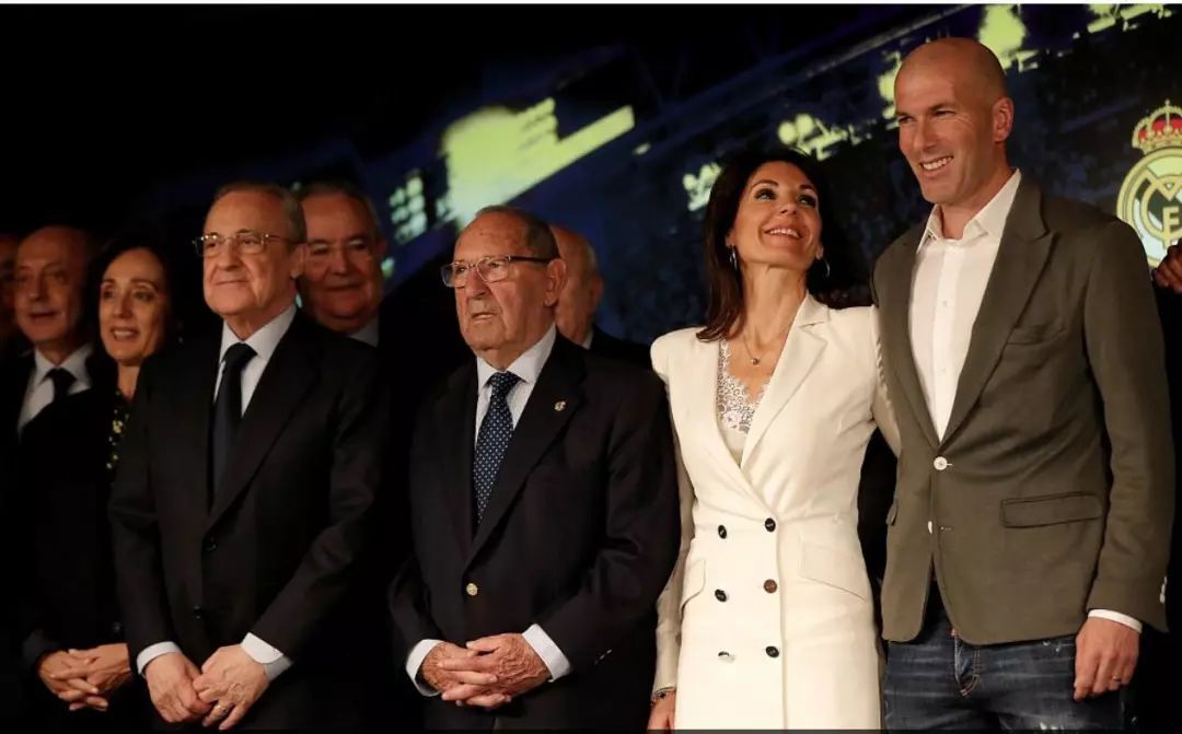 皇马重返伯纳乌,皇马重新请回安切洛蒂