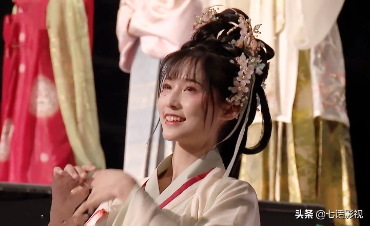 长歌行从头剪到尾,长歌行蓝色异域造型