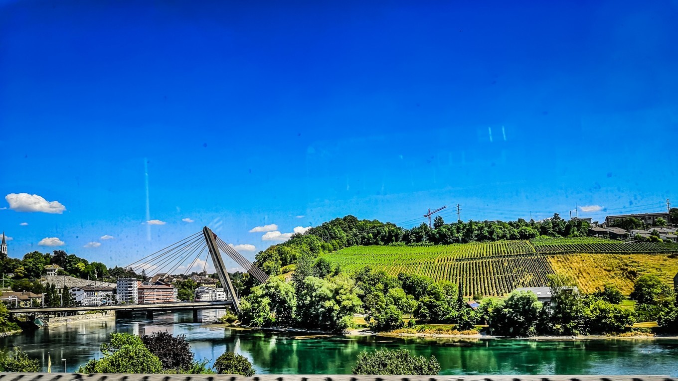 德国莱茵河畔最美小镇,莱茵河边施泰因小镇