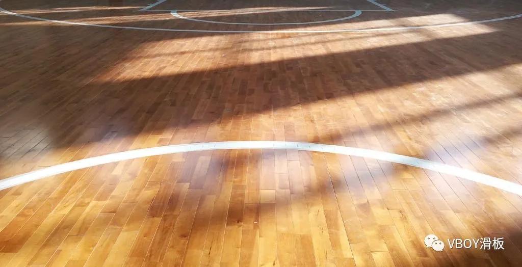 滑板课室|只认品牌和图案？进来学习挑选板面