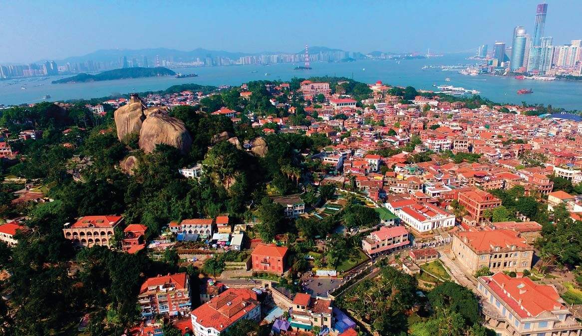 厦大鼓浪屿福建土楼旅游攻略,先去厦门大学还是先去鼓浪屿