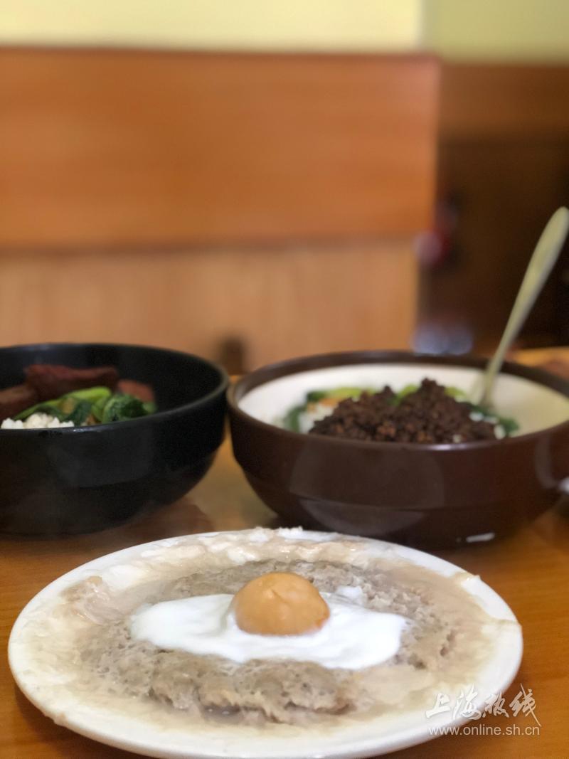 上海人最喜欢吃的卤肉饭10元一碗性价比很高