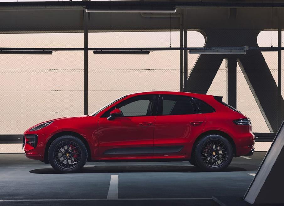 保时捷无底洞选装 (保时捷选装哪些值得买)