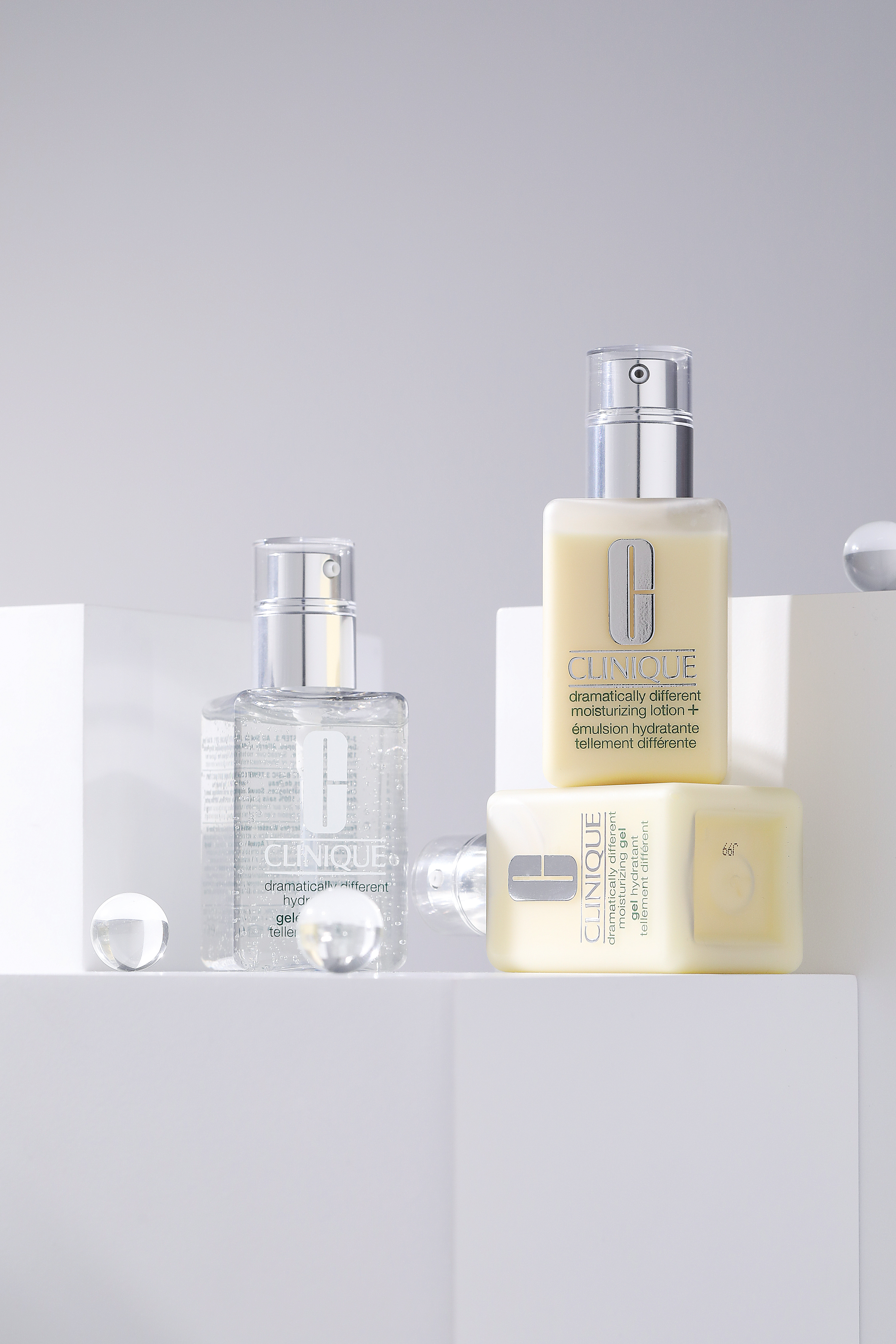 倩碧卓越润肤乳和天才黄油区别,倩碧天才黄油有油和无油的区别