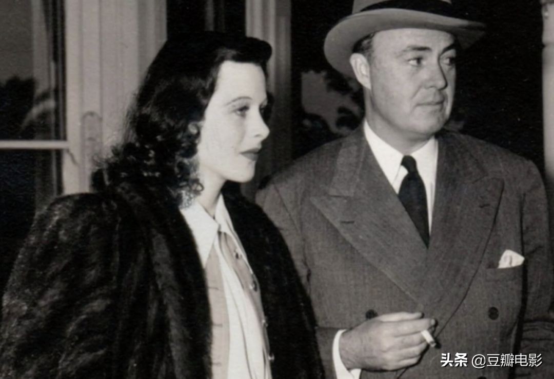 首位全裸出镜，这好莱坞*星艳**竟是wifi之母《*物尤**：海蒂·拉玛传》