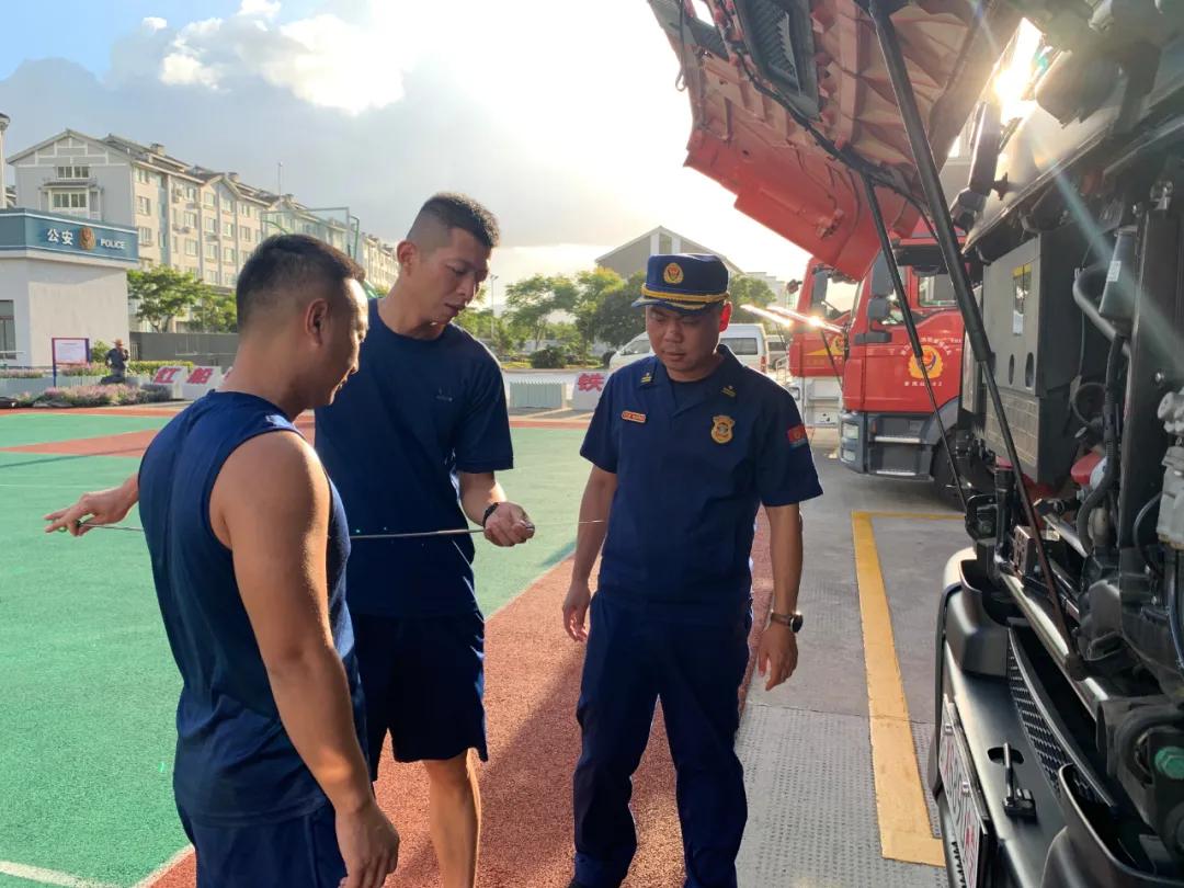 蓝朋友的各种技能,蓝朋友到底有多美