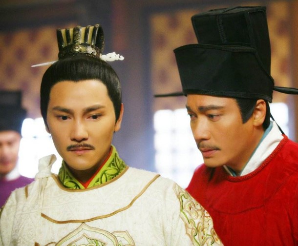 他本是一个民间医师，因治宋高宗隐疾成为*官高**，秦桧都要巴结他