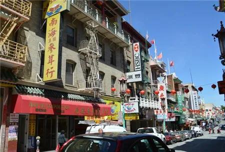 美国唐人街脏乱差,美国唐人街底层