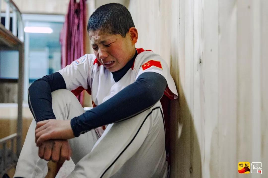 从顽劣混混到棒球少年，这些来自穷人家的孩子是怎么改变命运的？