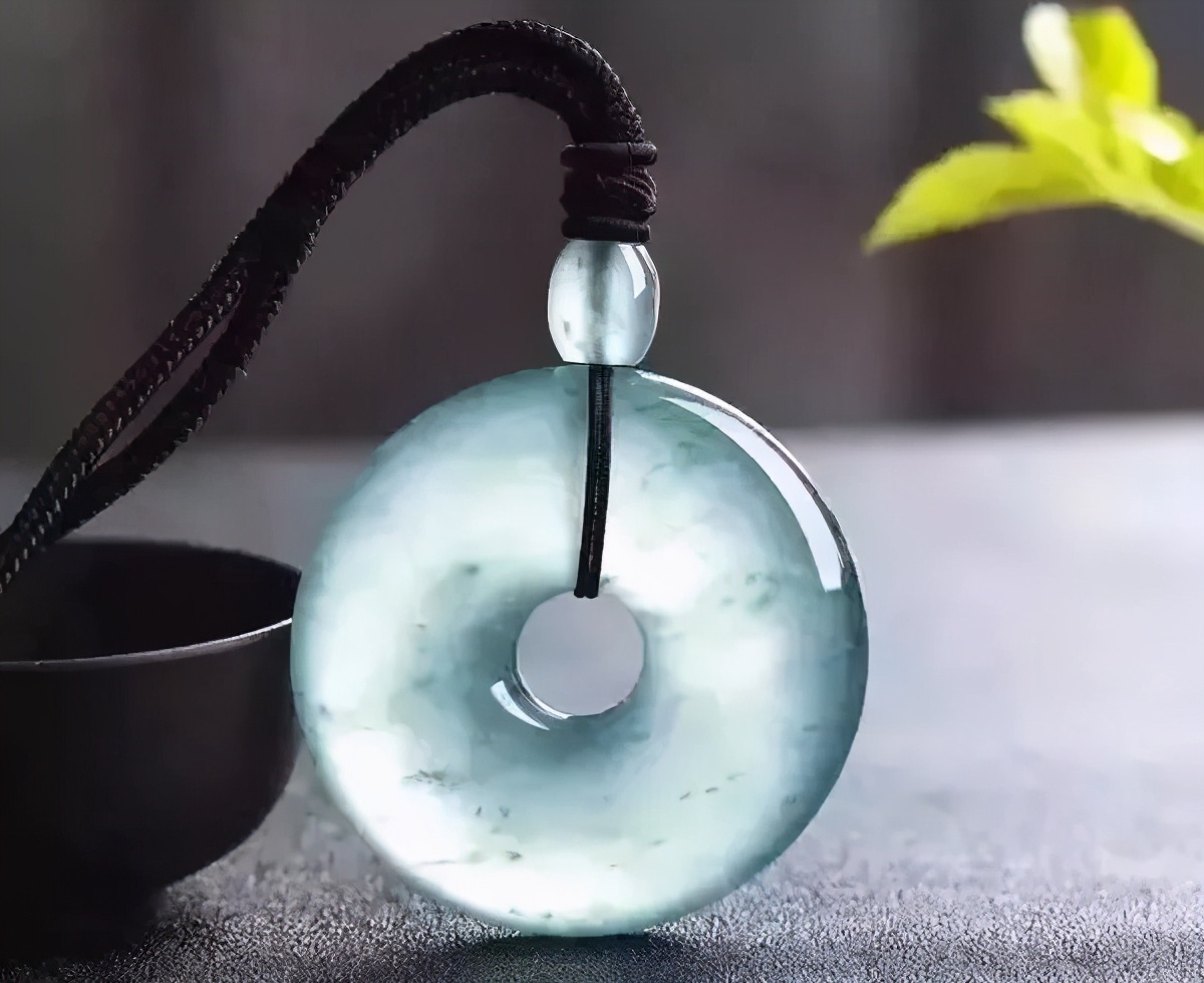 缅甸各个场口翡翠原石特征,缅甸各场口各出什么料子