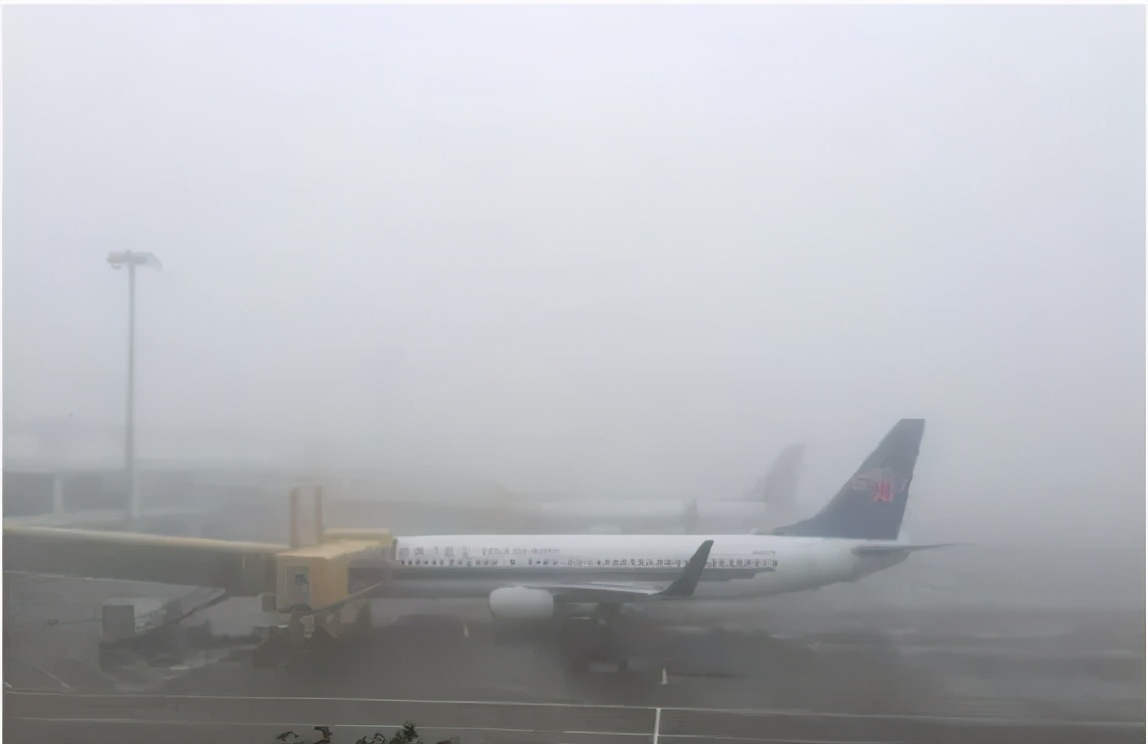 民航飞机特情处置实拍,民航机上特情处置