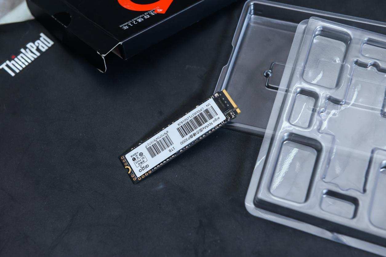 如何安装固态硬盘详细教程,刚安装的固态硬盘怎么使用教程