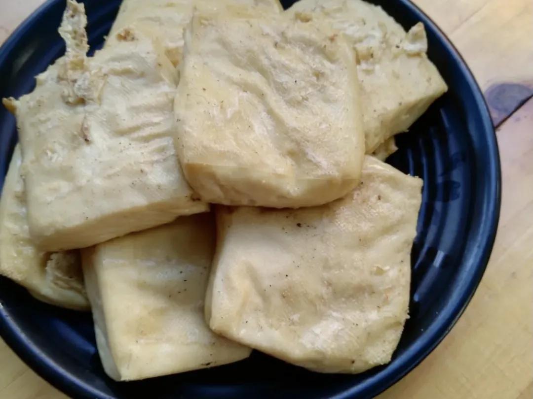 云南美食简介200字,云南豆腐特色小吃