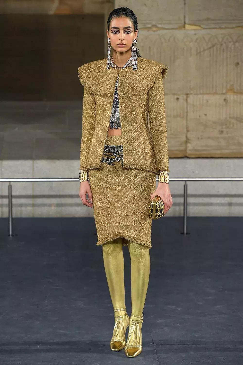 chanel这衣服贵吗,有钱有品位的女生穿什么衣服