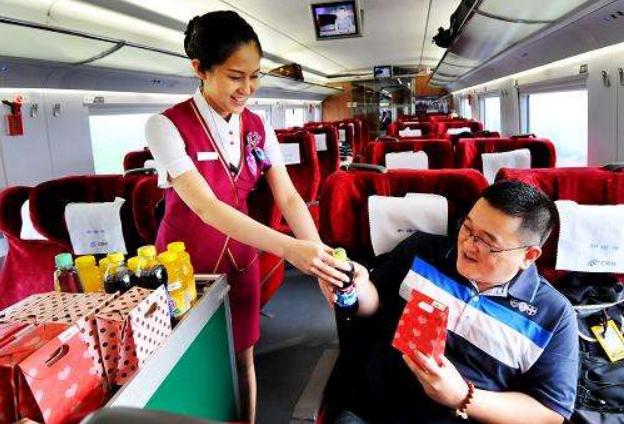 高铁到站吸烟耽误上车,高铁下车抽烟错过高铁