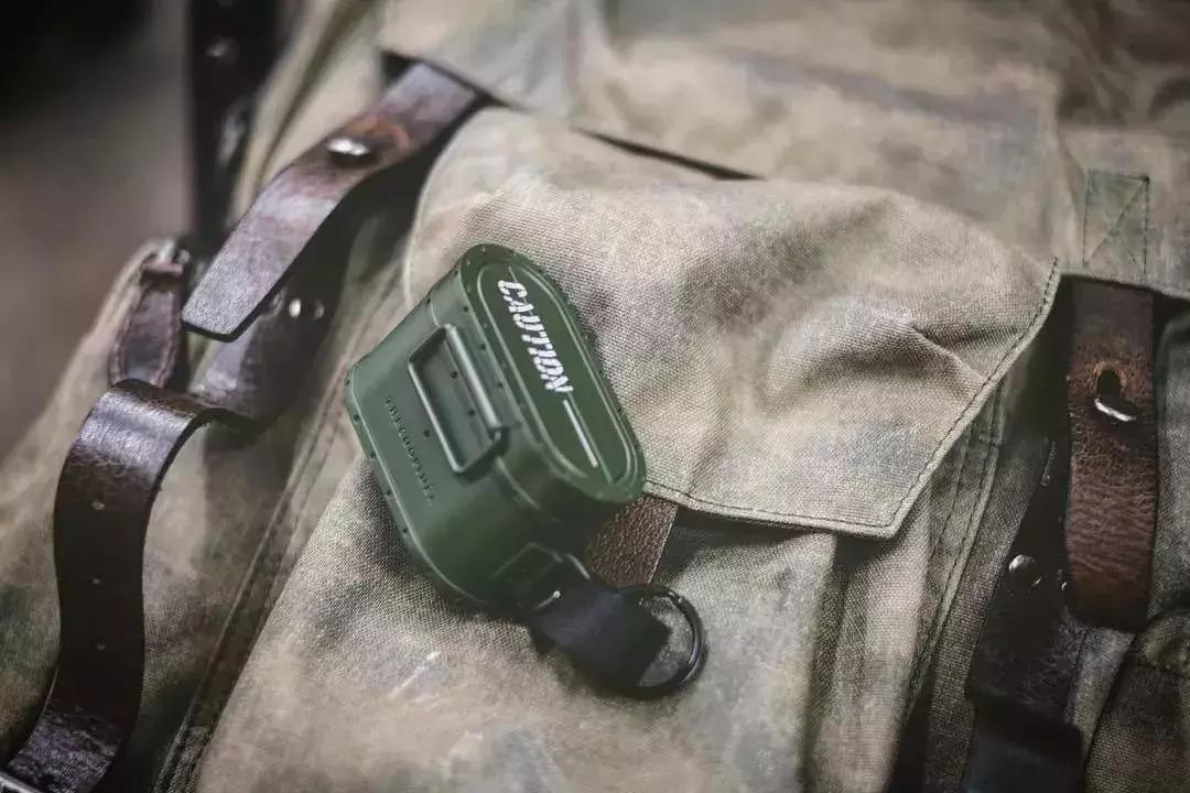 一款让你远离嘈杂环境的耳机,耳机能包容你所有的情绪