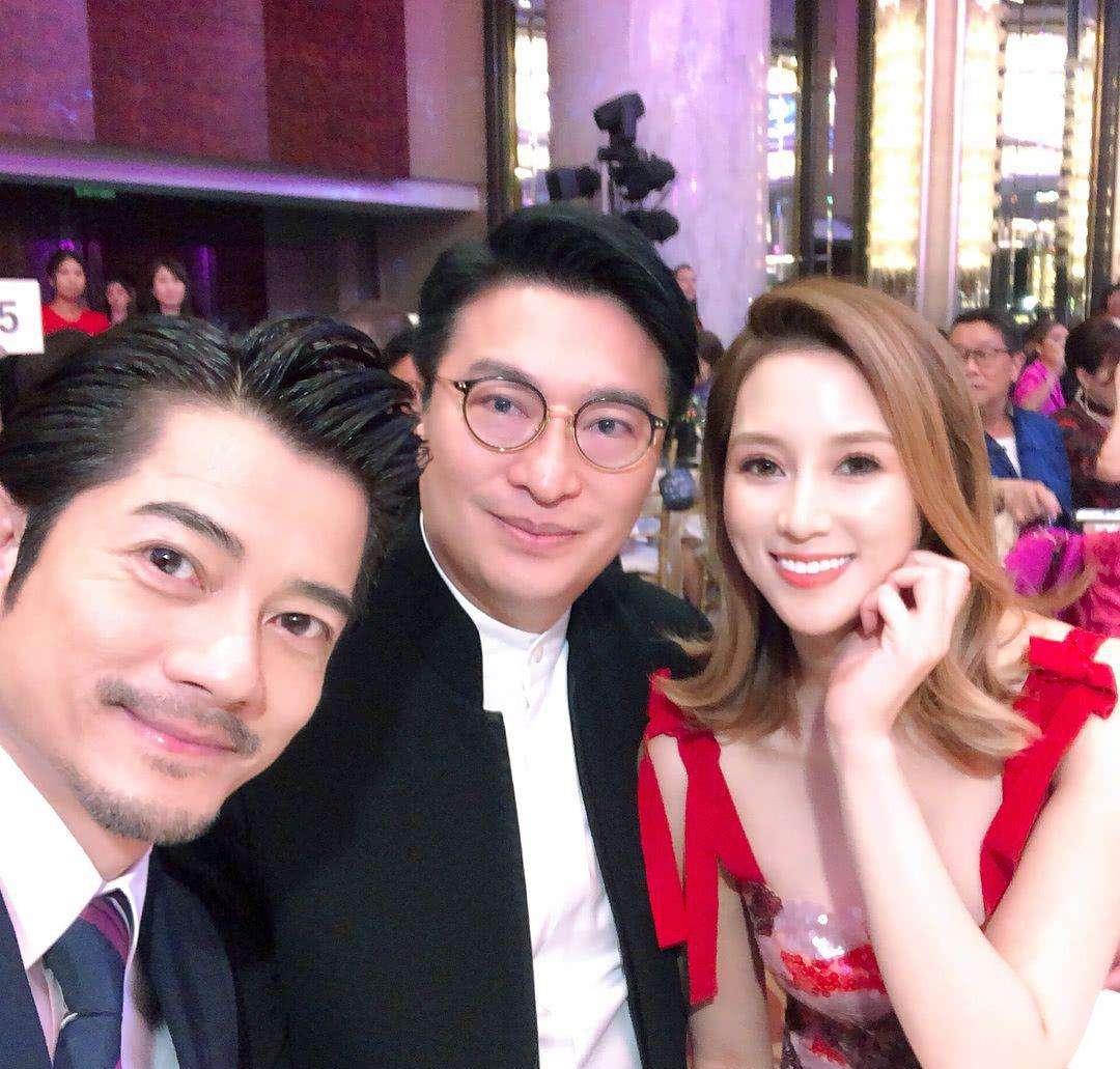 明星婚礼都用了多少钱,当年周润发的婚礼现场