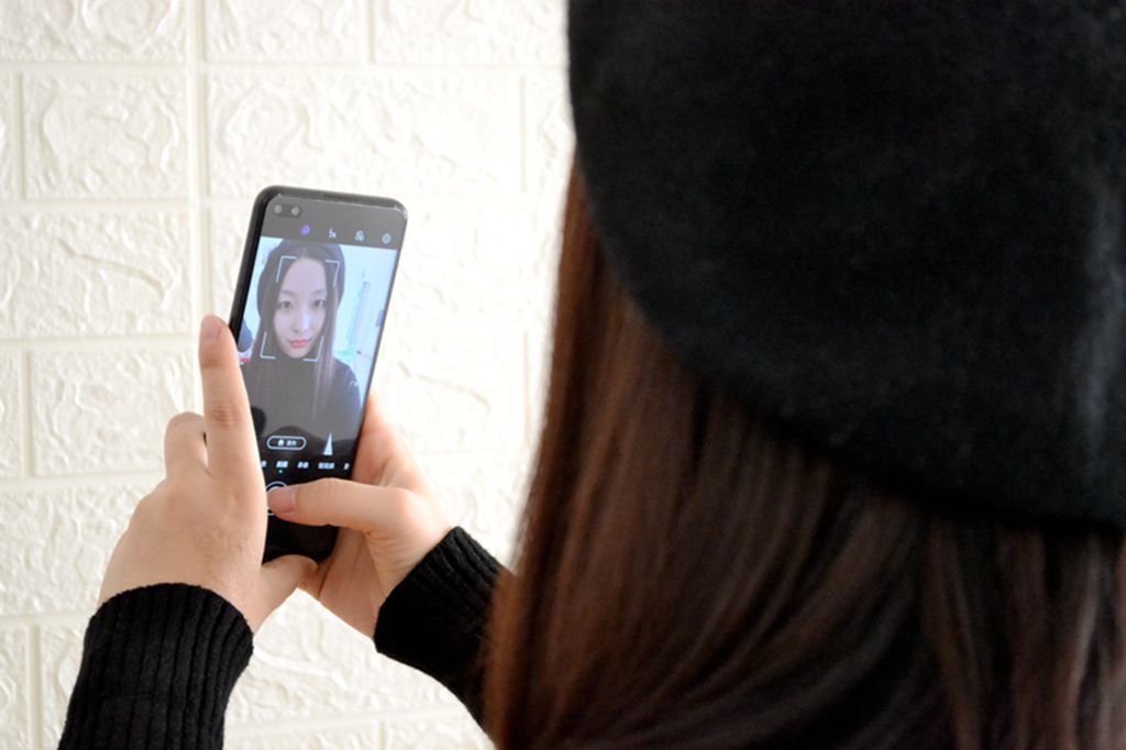 荣耀宣布发布1000元以下的5g手机,5g手机芯片市场上演五强争霸