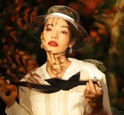 舞台妆神仙高光,盘点明星们的仿妆